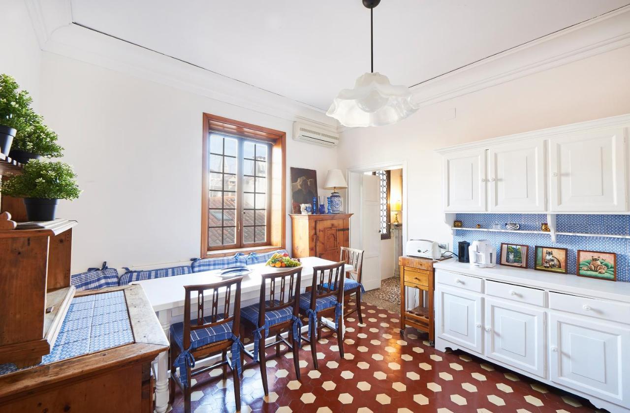 Ca' Fenice, Charming Apartment In San Marco, Sleep 7 Венеция Экстерьер фото